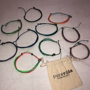 10 Pura vida bracelets!!!